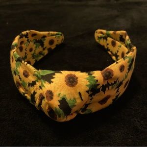 Sunflower knotted headband
